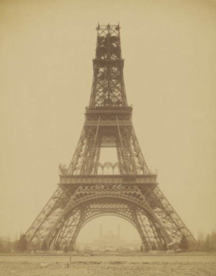 torre concluída, 1889